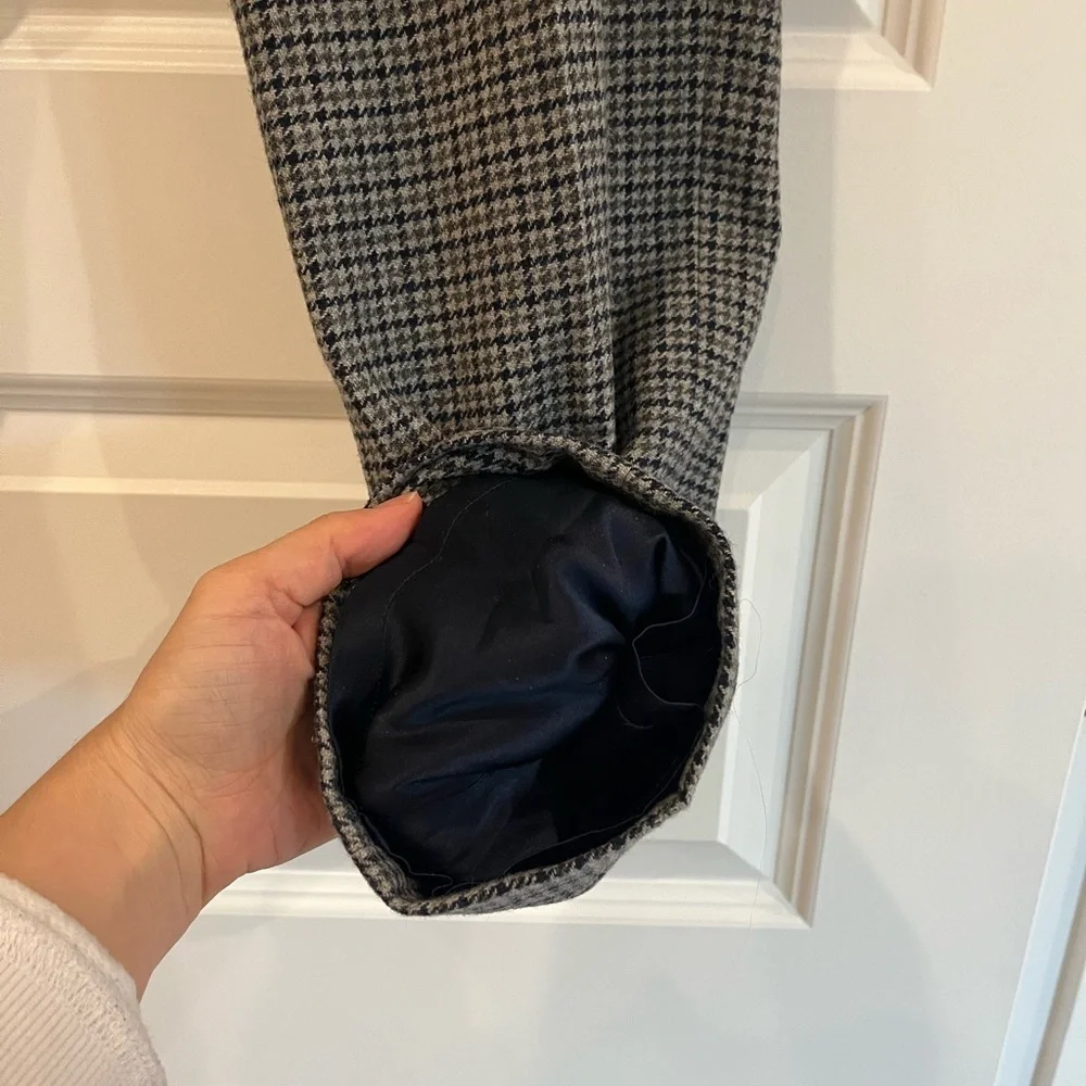 Marc Jacobs Women's Career Classic Black and Gray Checkered Wool Pants Size 6